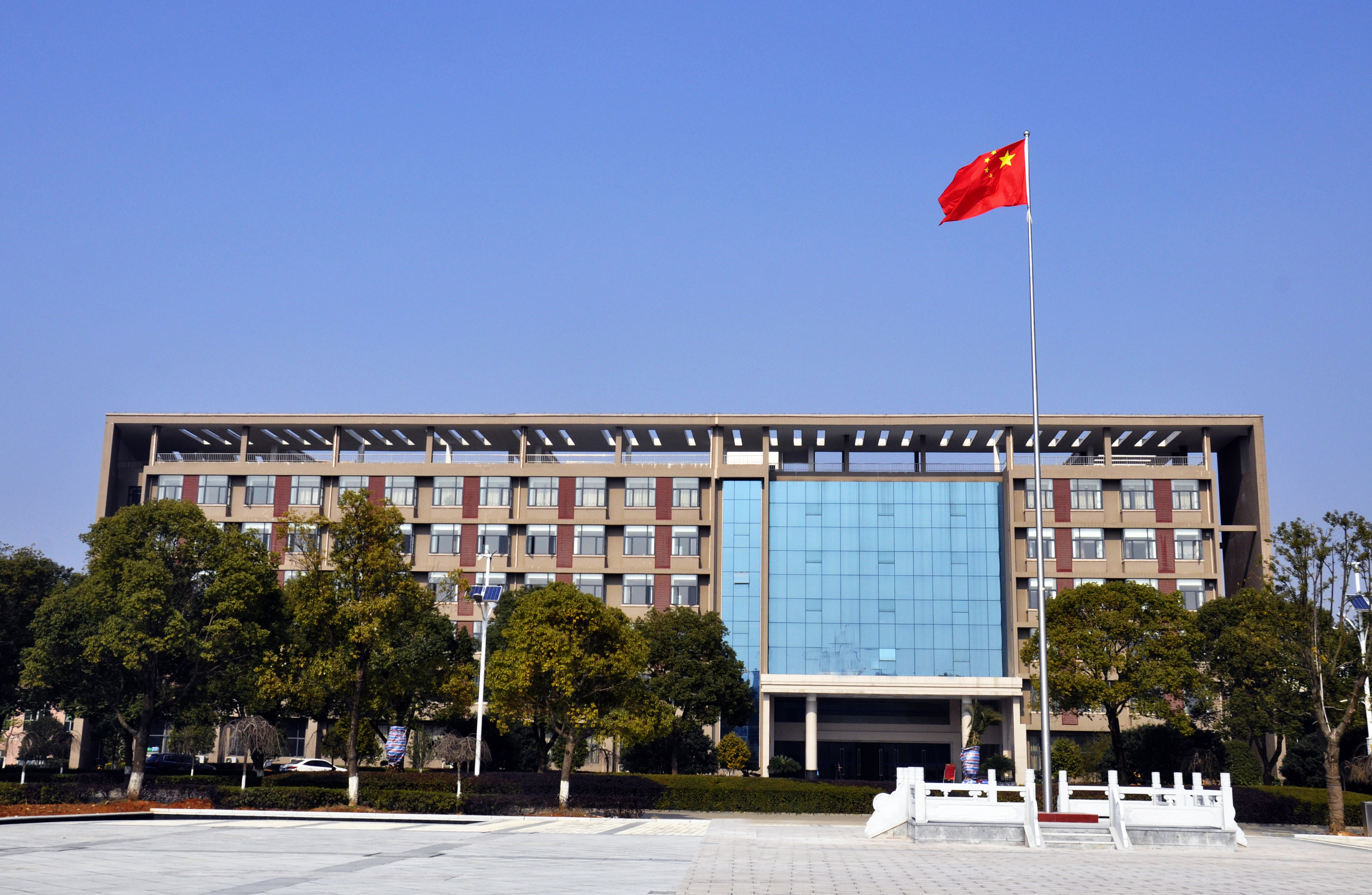 【返回首页】     通信地址:江西省南昌市昌北经济技术开发区广兰